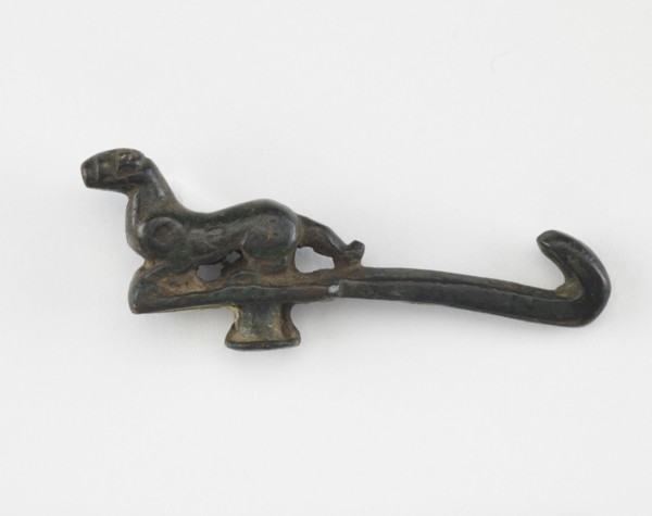 Garment hook (gou), Han dynasty, 206 BCE-220 CE. Creator: Unknown.