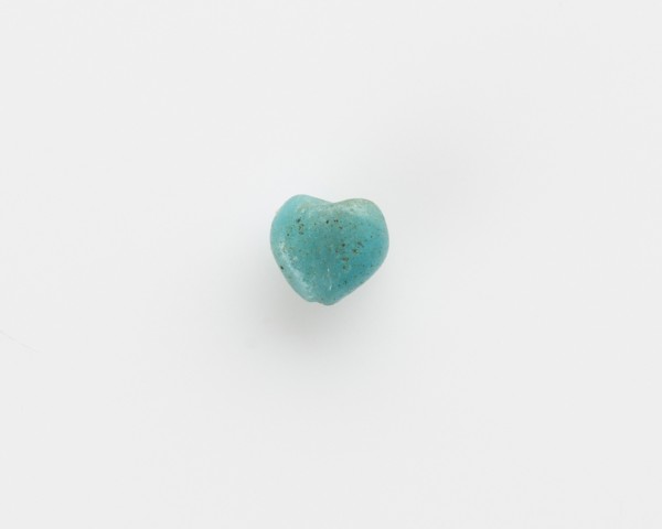 Bead, heart-shaped, New Kingdom, 1550-1197 BCE. Creator: Unknown.