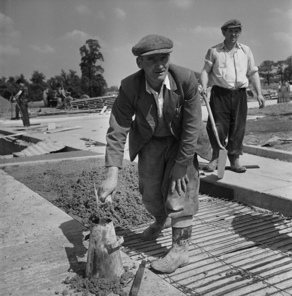Rover Car Company Works, Lode Lane, Solihull, 30/05/1955. Creator: John Laing plc.