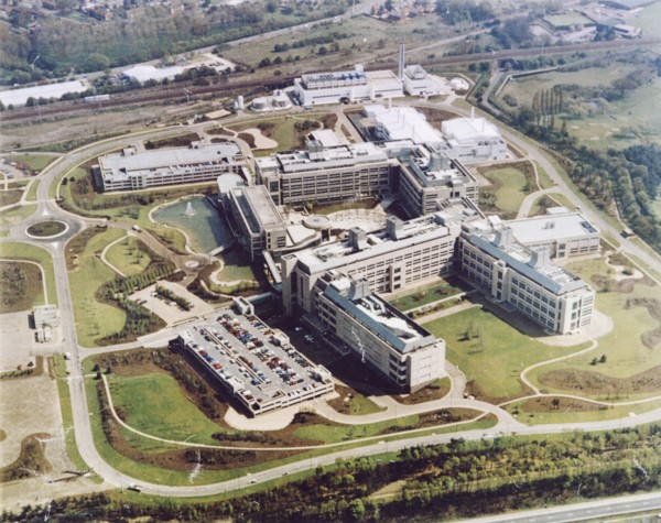Glaxo Medical Research Centre, Gunnels Wood Road, Stevenage, Hertfordshire, Jan - Aug 1995. Creator: John Laing plc.