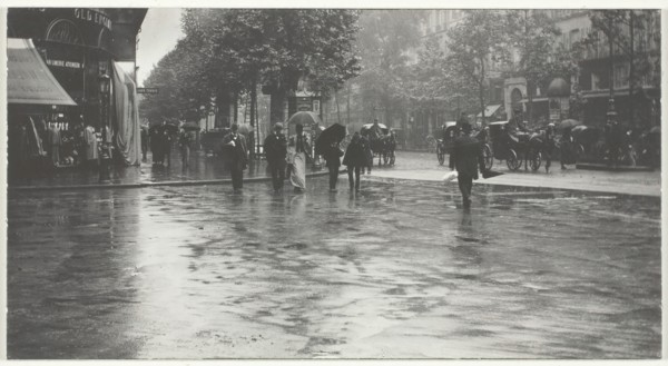 A Wet Day on the Boulevard, Paris, 1894, printed 1918/32. Creator: Alfred Stieglitz.