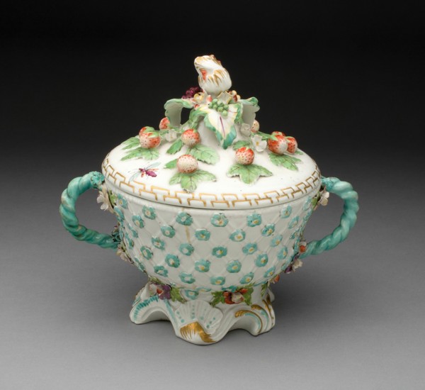 Covered Bowl, Chelsea, 1750/60. Creator: Chelsea Porcelain Manufactory.