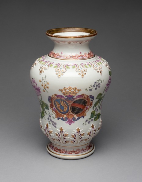 Vase, Vienna, c. 1730. Creator: Du Paquier Porcelain Manufactory.