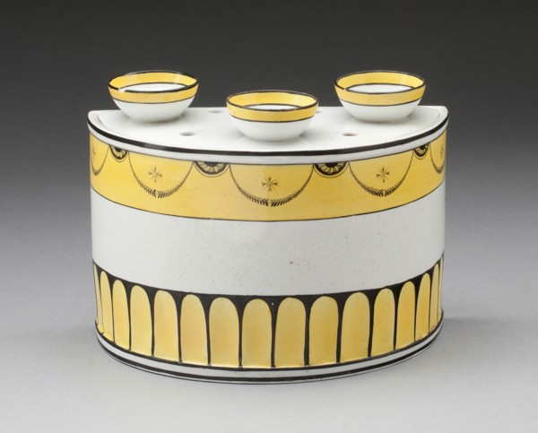Bulb Pot with Cover (one of a pair), England, 18th/19th century. Creator: Unknown.