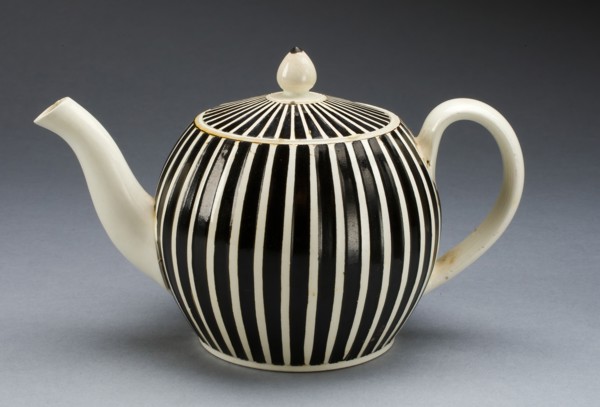Teapot, Leeds, c. 1780. Creator: Unknown.