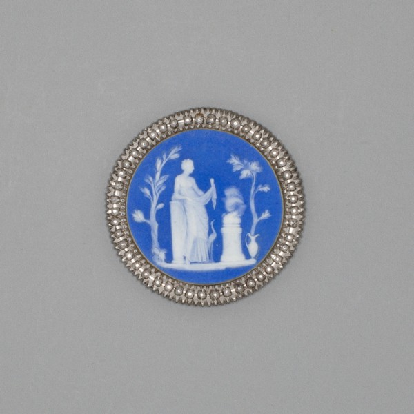 Button with Offering of Victory, Burslem, Late 18th century. Creator: Wedgwood.