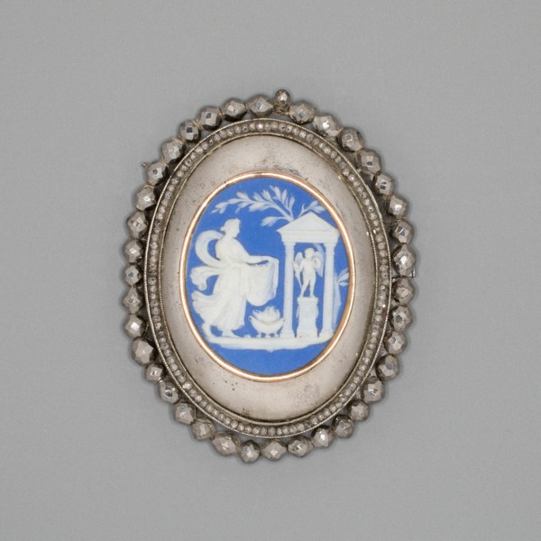 Medallion with Sacrifice to Hymen, Burslem, Late 18th century. Creator: Wedgwood.