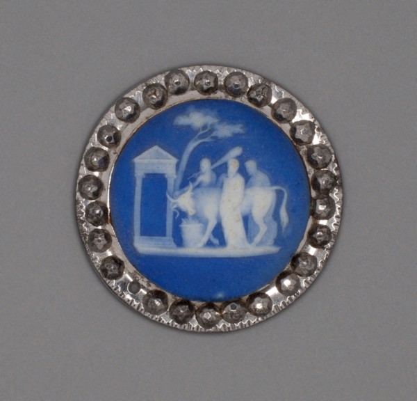 Button with Sacrifice of a Bull, Burslem, Late 18th century. Creator: Wedgwood.