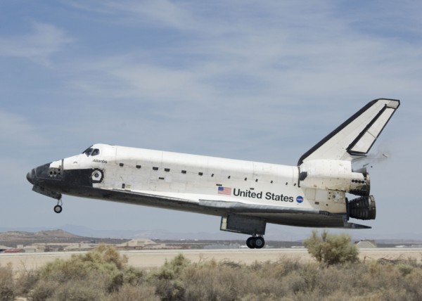 STS-117 landing, USA, June 22, 2007.  Creator: Carla Thomas.