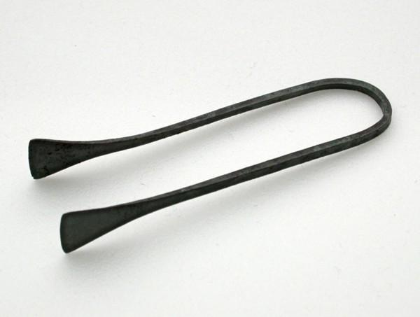 Tweezers, Egypt, New Kingdom, Dynasty 19-20 (about 1295-1069 BCE). Creator: Unknown.