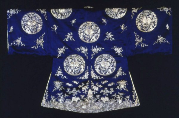 Woman's Waitao (Semiformal Domestic Surcoat), China, Qing dynasty (1644-1911), 1875/1900. Creator: Unknown.