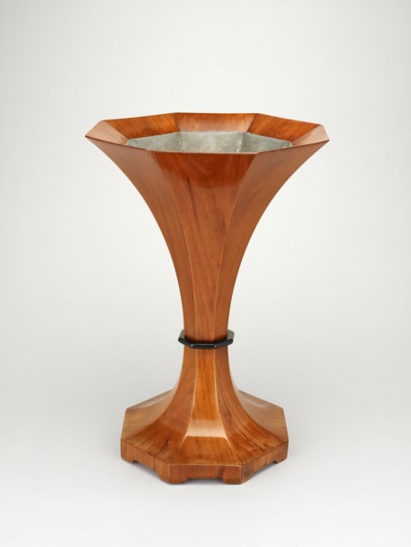 Spittoon, , c. 1820.