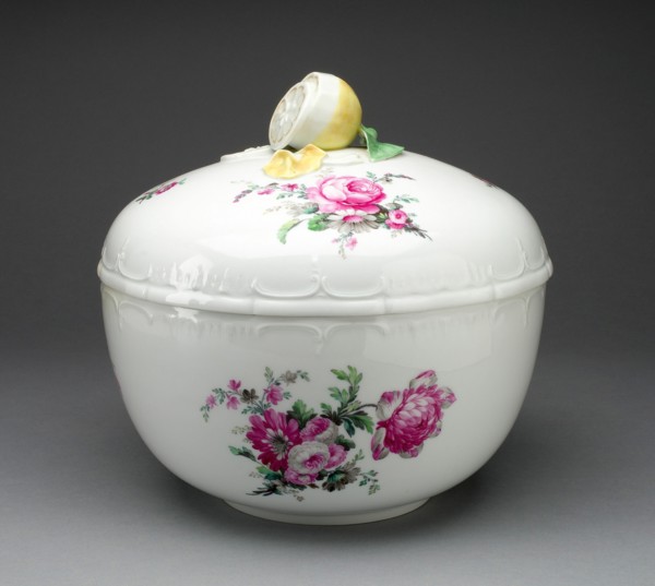 Punch Bowl, Berlin, c. 1780.