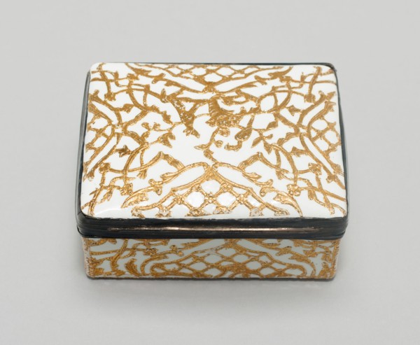 Snuff Box, Meissen, c. 1740.