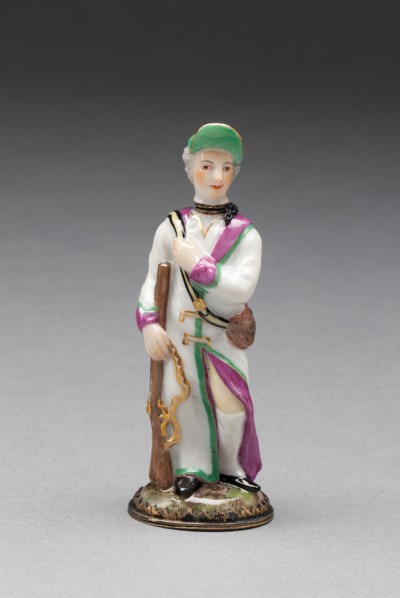 Scent Bottle: Huntsman, Ludwigsburg, c. 1775.