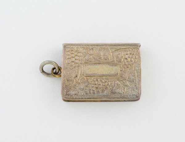 Book-Shaped Vinaigrette, Birmingham, c. 1818/19.