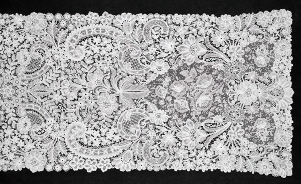 Shawl, Belgium, 1875/1900.