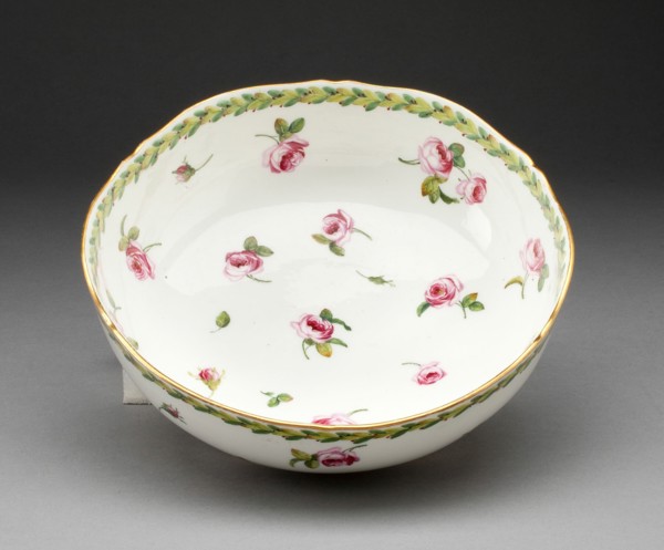 Saladier Bowl, Sèvres, 1773.