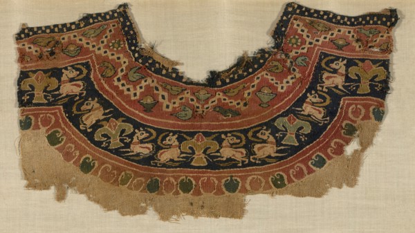 Fragment (Tunic Yoke), Egypt, Roman period (30 B.C.- 641 A.D.)/Arab period (641-969), 6th/8th century.