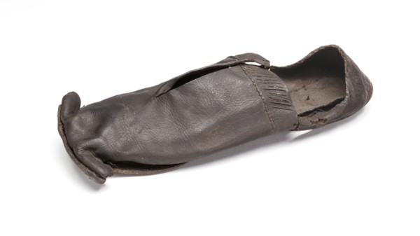 Shoe, England, 16th century.