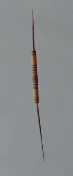 Wooden Spindle, Peru, 1000/1476.