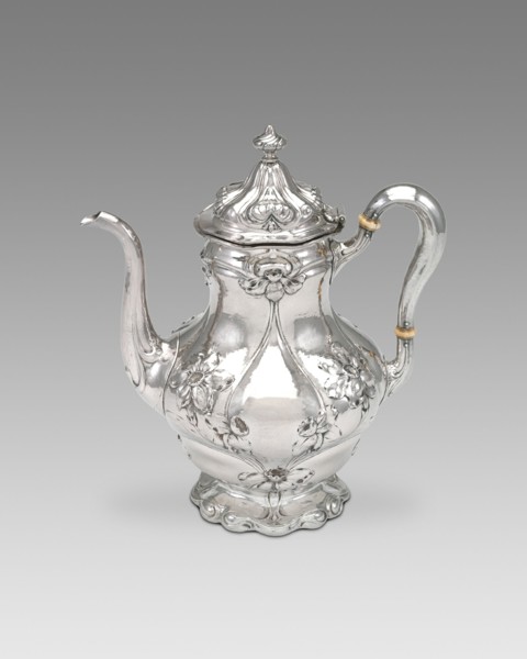 Coffee Pot (part of a set), 1900.