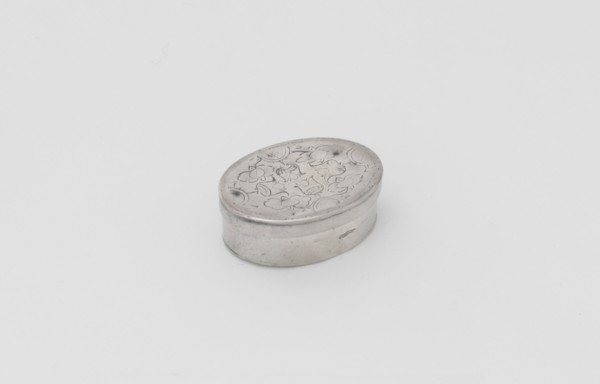 Patch Box, 1721/25. Container for artificial beauty spots.
