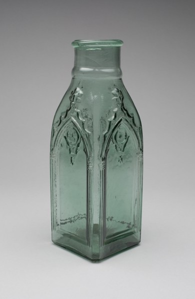 Pickle jar, 1850/70. Decoration inspired by the Gothic cathedrals of Northern Europe. Possibly made by Bulltown Glass Works or Crowleytown Glass Works.