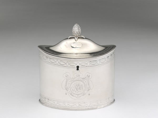 Tea Caddy, c. 1802. Pineapple finial.