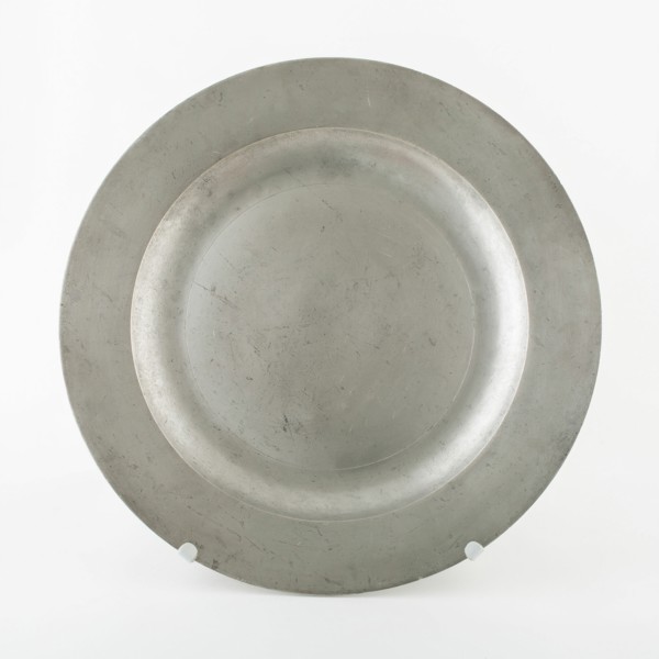 Charger, Waterford, 1820/40. Creator: Samuel Woods.