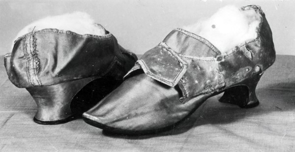 Woman's Shoes, England, 1770s.