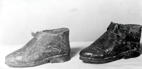 Doll's Shoes, England, 1775/1825, early 18th century style.