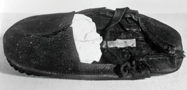 Shoe, England, 16th century.