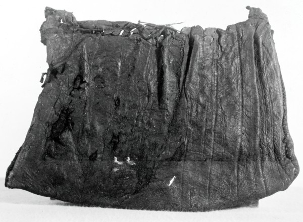 Bag, England, 16th century.