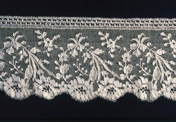 Shaped Border, England, 1860s/80s.