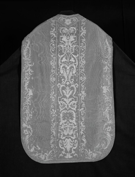 Chasuble, Stole, and Maniple, France, Late 17th/early 18th century.