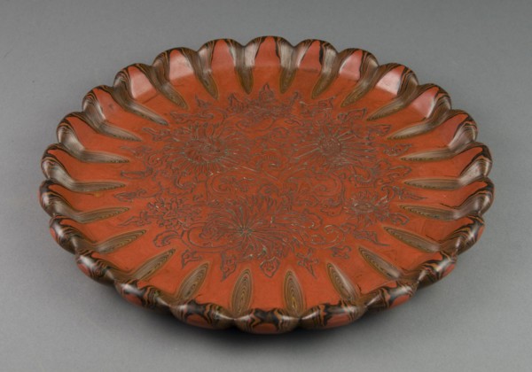 Tray with Chrysanthemum Design, 19th century.