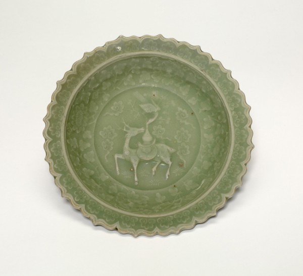 Foliate Dish with Crane and Deer Amid Clouds, Yuan dynasty (1279-1368), late 13th century.