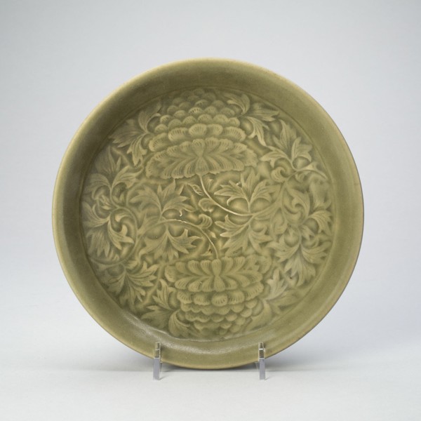 Dish with Peony Scroll, Jin dynasty, (1115-1234), early 12th century.