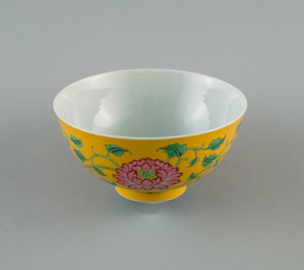 Bowl with Peony and Scrolling Peony Stems, Qing dynasty (1644-1911), Kangxi yuzhi mark and period, c. 1716-1722.