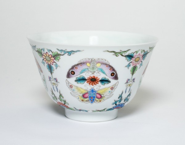 Cup with Floral Scrolls and Moths, Qing dynasty (1644-1911), Qianlong reign mark and period (1736-1795), late 18th century.