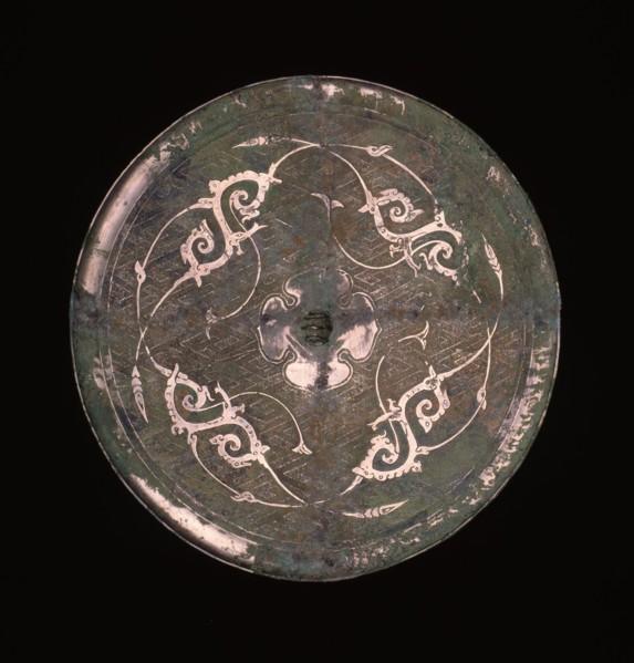Mirror with Dragon Arabesques, Eastern Zhou dynasty, Warring States period or early Western Han dynasty, 3rd/2nd century B.C.