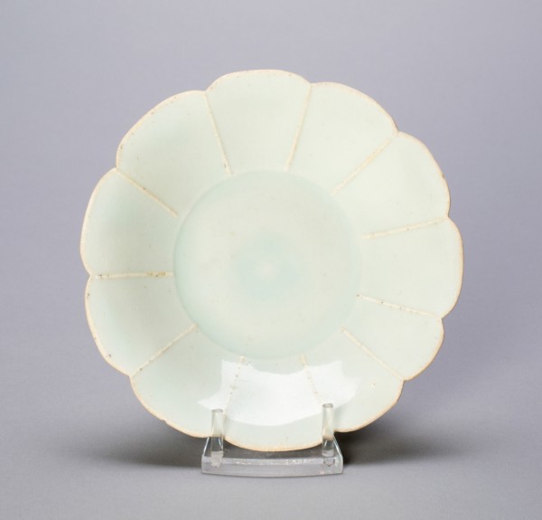Petal-Lobed Dish, Northern Song dynasty (960-1127).