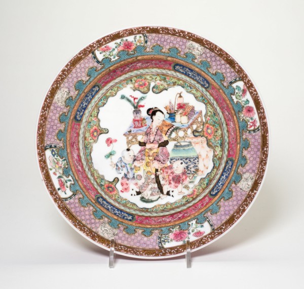 Ruby-Back Famille-Rose Dish, Qing dynasty (1644-1911), Yongzheng period (1723-1735).