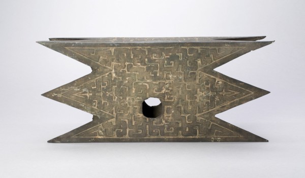 Architectural Fitting (Gong), Western Zhou dynasty, c.1050-770 B.C.