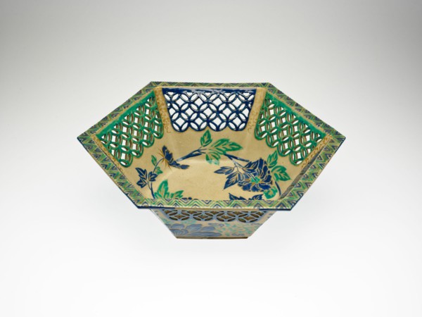 Openwork Hexagonal Ko-Kiyomizu Ware Bowl, 1731-52.