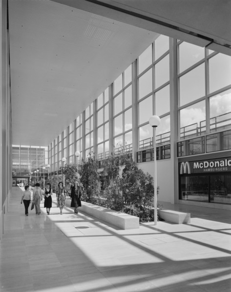 The Shopping Centre, Silbury Boulevard, Milton Keynes, Buckinghamshire, 01/07/1979. Creator: John Laing plc.