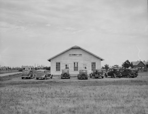 Sunday morning, Guanah, Texas, 1937. Creator: Dorothea Lange.