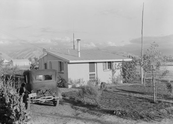 Type house at "Garden Homes", Kern County, California, 1938. Creator: Dorothea Lange.
