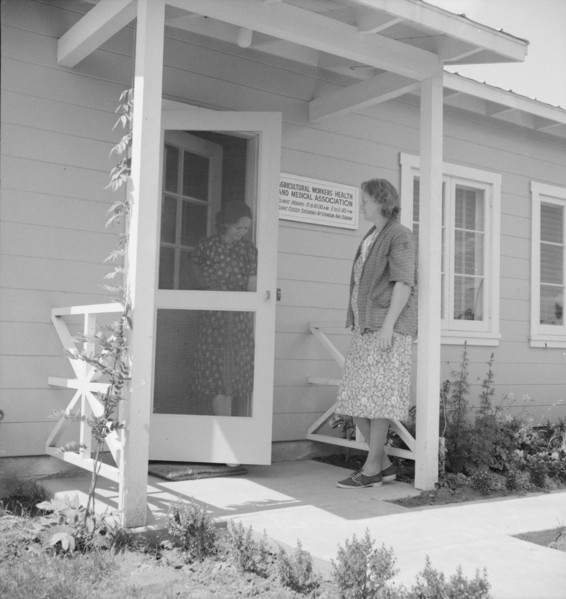 FSA camp for migratory agricultural workers, Farmersville, Tulare County, California, 1939 Creator: Dorothea Lange.